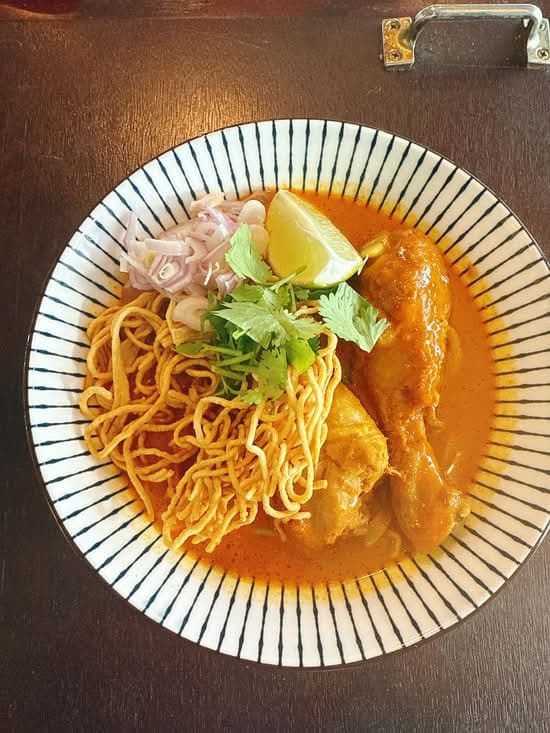 Khao Soi served at Senlek Thai Rice & Noodles.